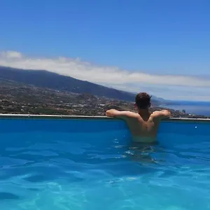 Casa Con Piscina Privada. Mirador De Humbolt. Сasa de vacaciones